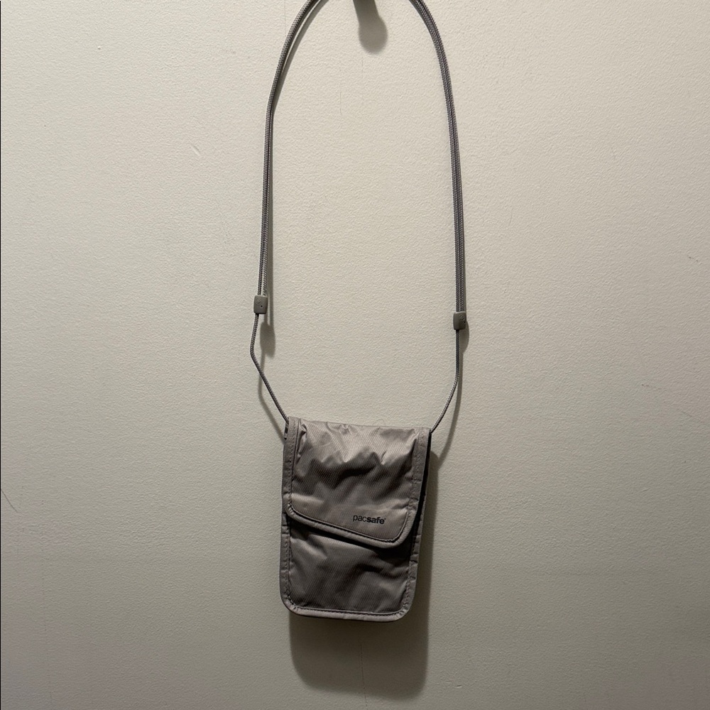 Pacsafe 75 PE103 hidden neck pouch for travel